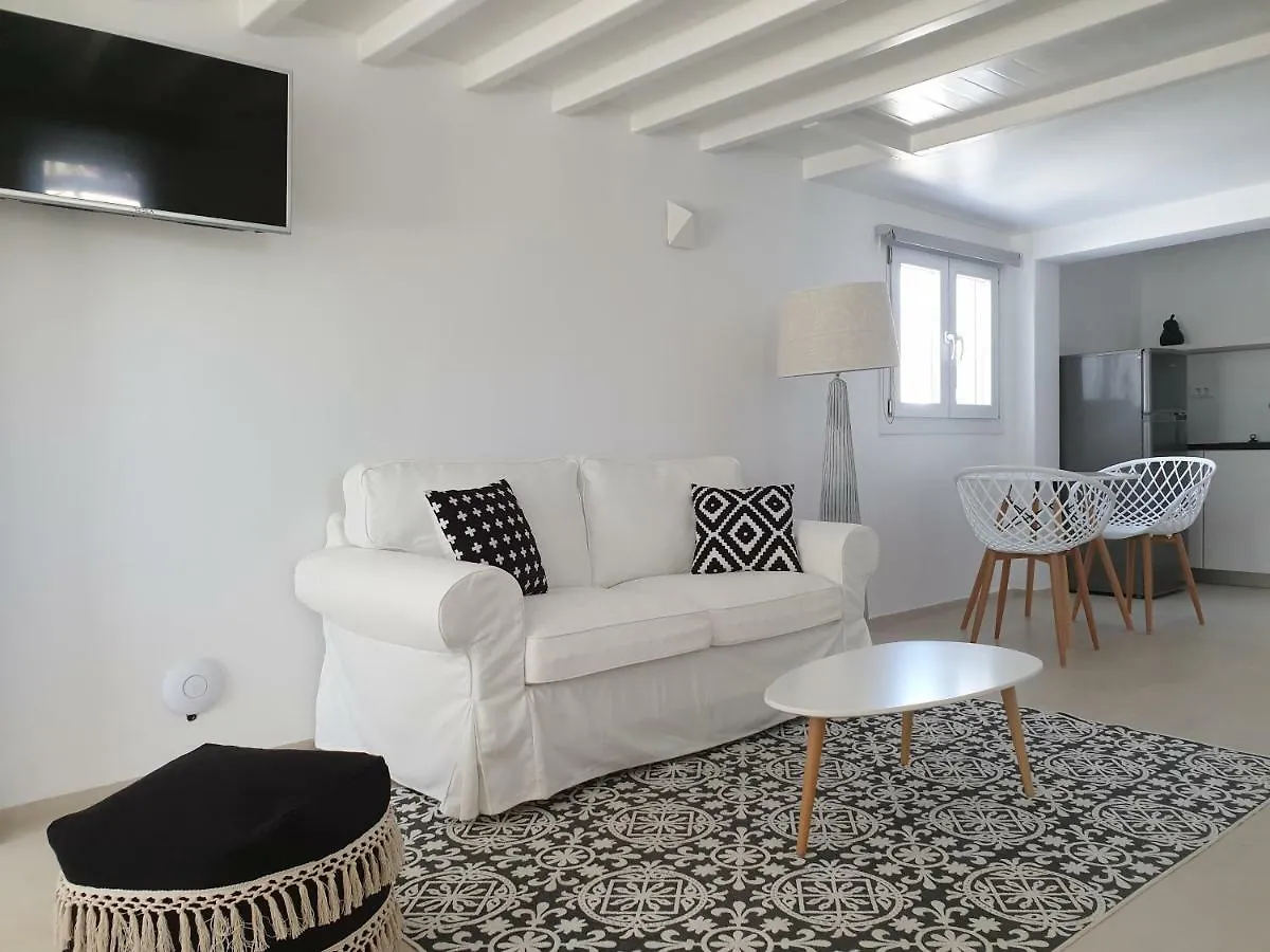 Bellou Suites Mykonos Town